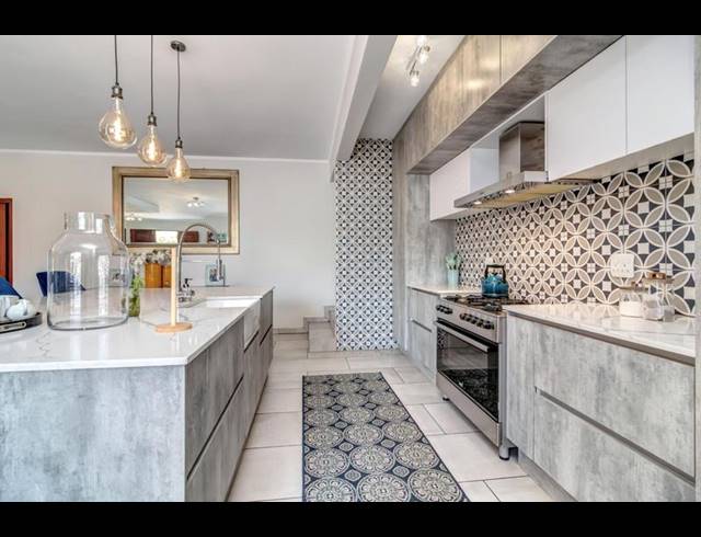 6 BEDROOM PROPERTY TO RENT IN CHARTWELL A.H.